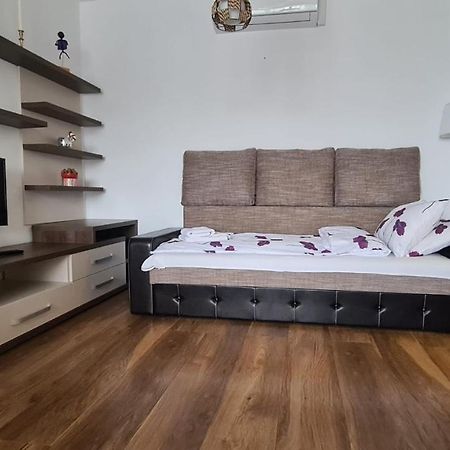 Apartament Mirubias Apartment Brasov Luaran gambar