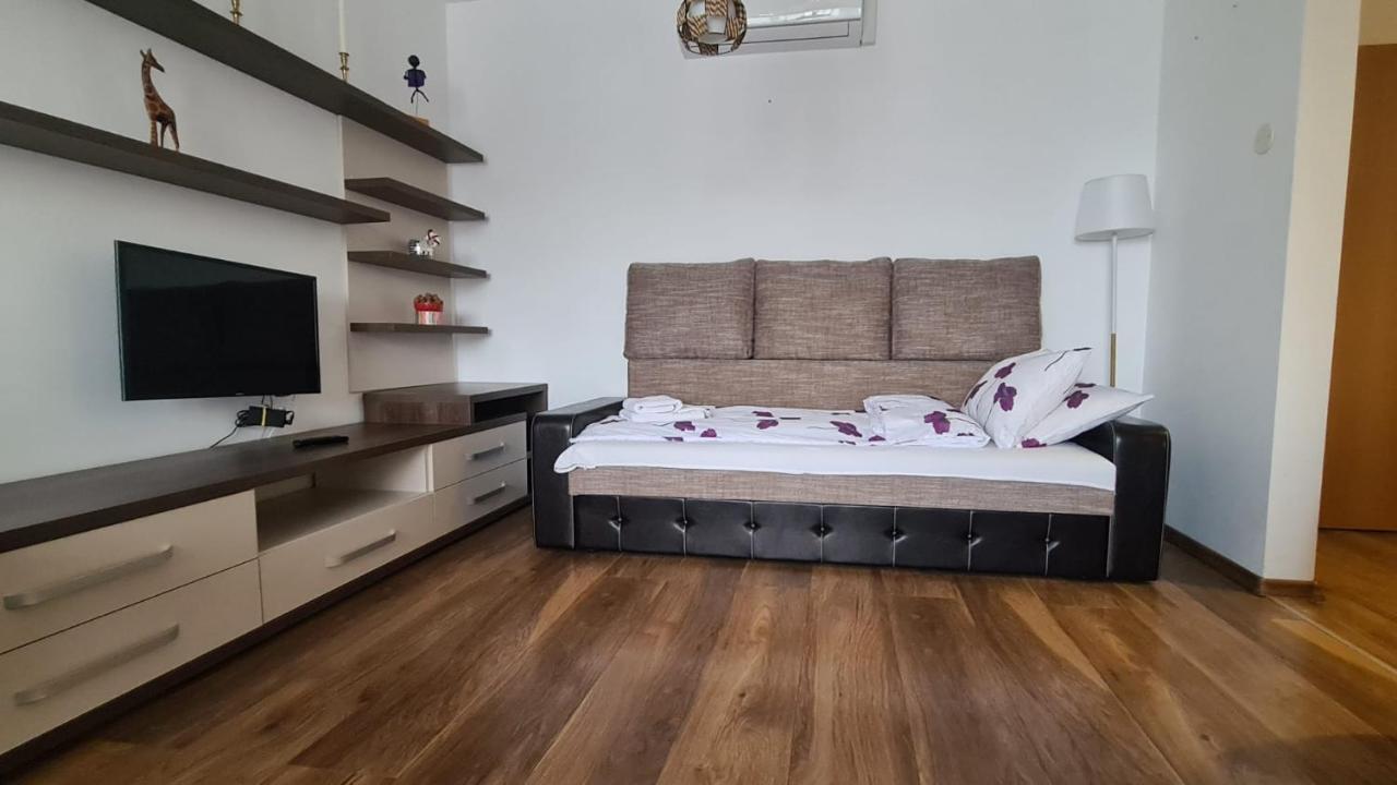 Apartament Mirubias Apartment Brasov Luaran gambar